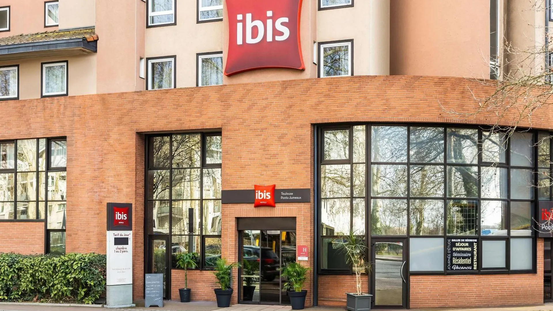 Ibis Toulouse Pont Jumeaux Hotel